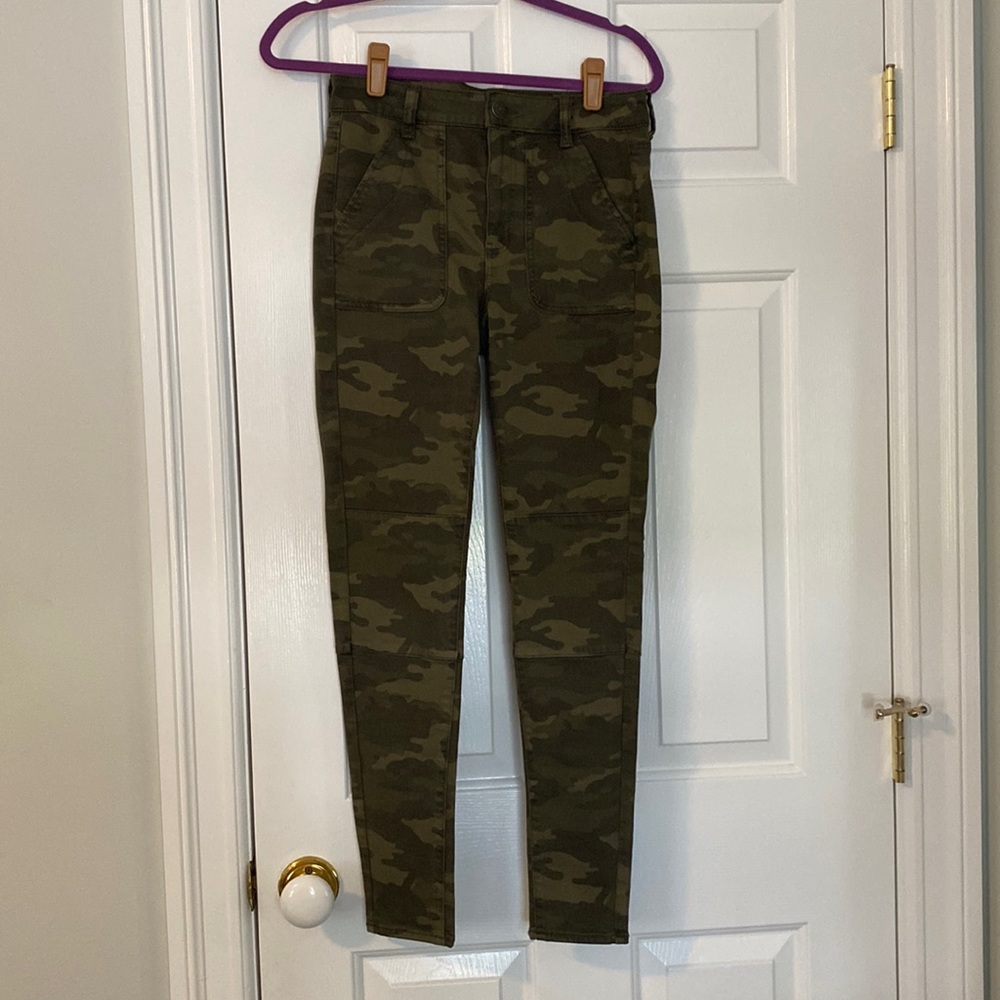 American Eagle Camo Jeans